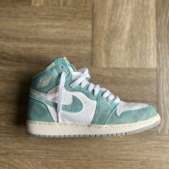 Jordan 1 Retro High OG GS 'Turbo Green' - Picture 2 of 5